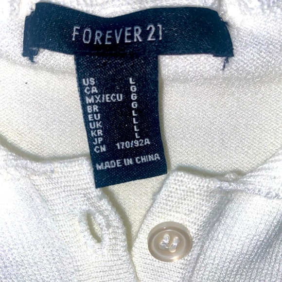 white polo style crop top F21 - Picture 3 of 4